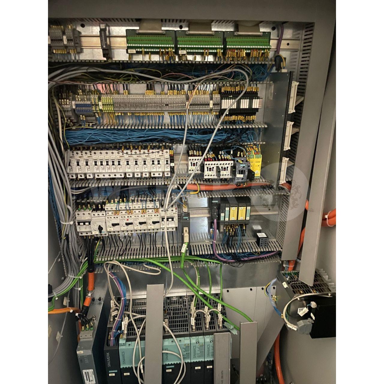 Spinner TC 600 CNC-Dreh-/Fräszentrum