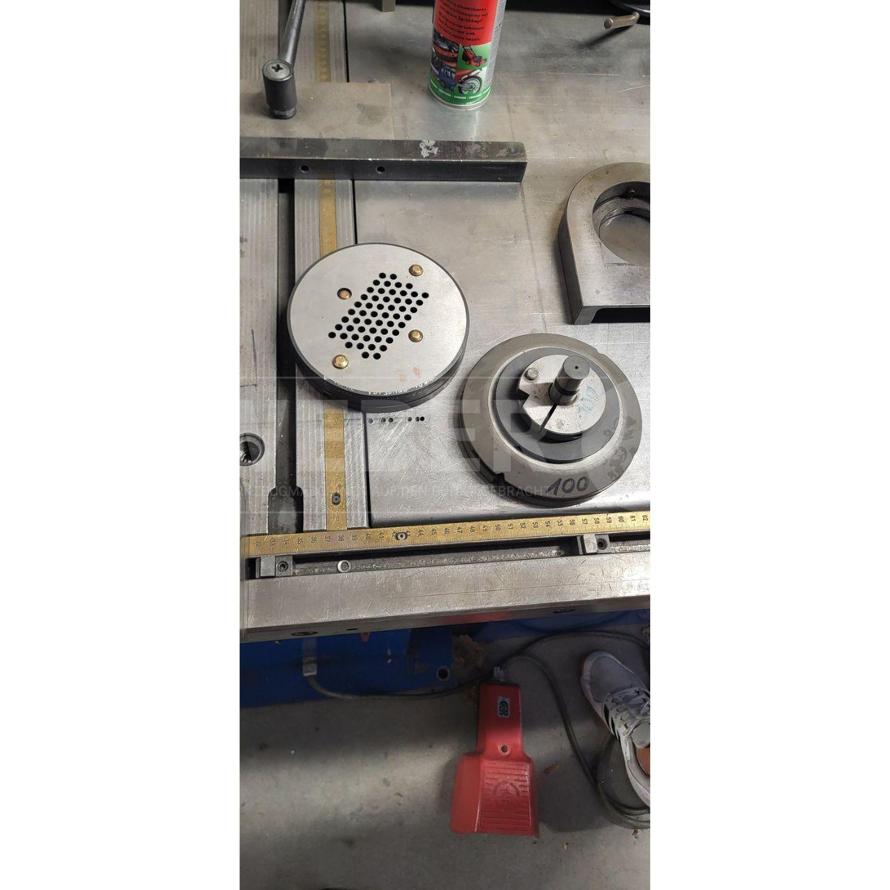 Boschert Hydraulische CNC-Stanzmaschine